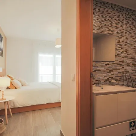 Bed & Breakfast Joana & Marco - - 4 Caminhos 3*